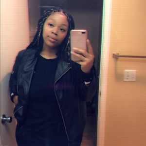 Meet your Posher, Reneisha